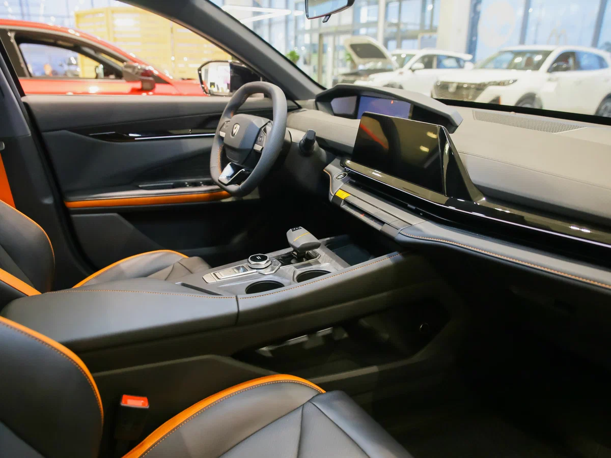 Changan UNI-V