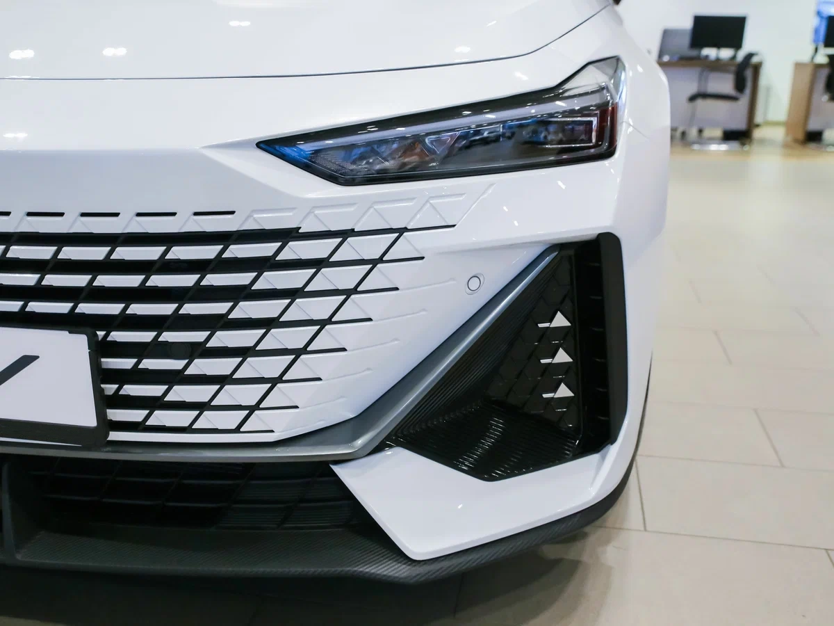 Changan UNI-V