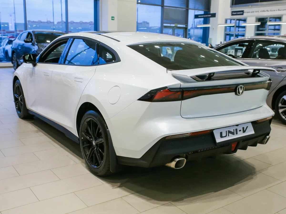 Changan UNI-V