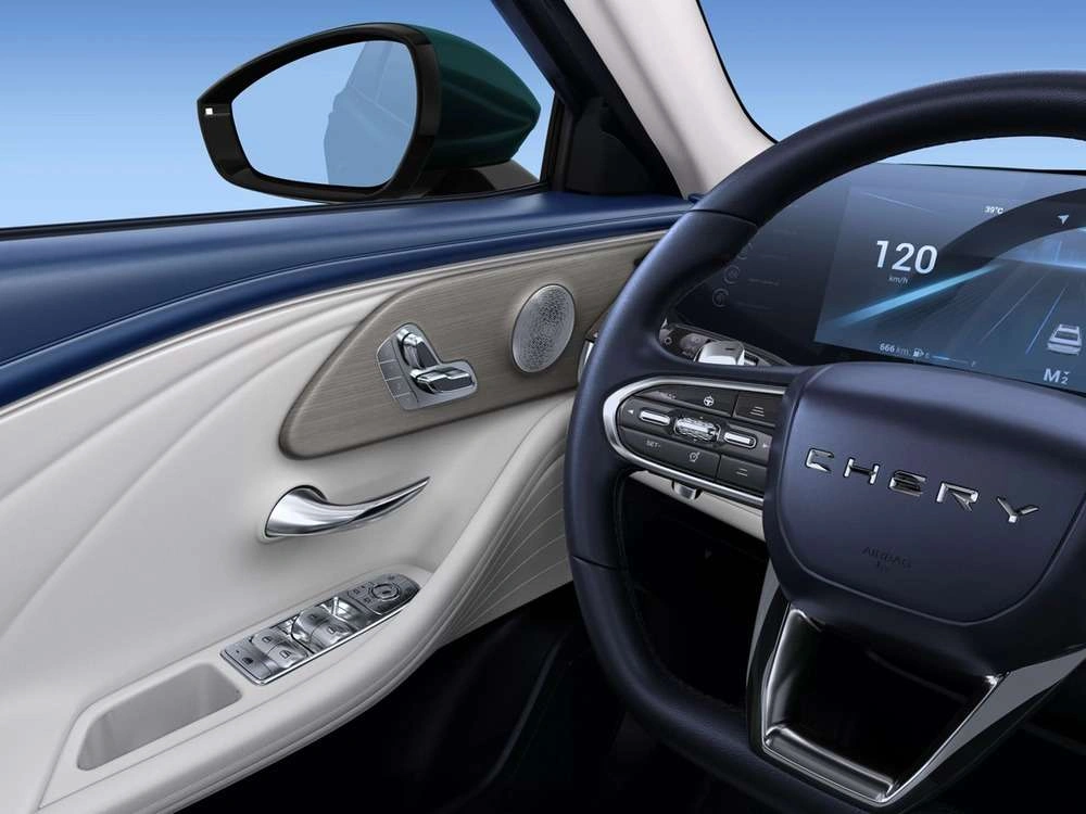 Chery Arrizo 8