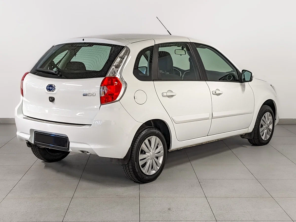 Datsun mi-DO