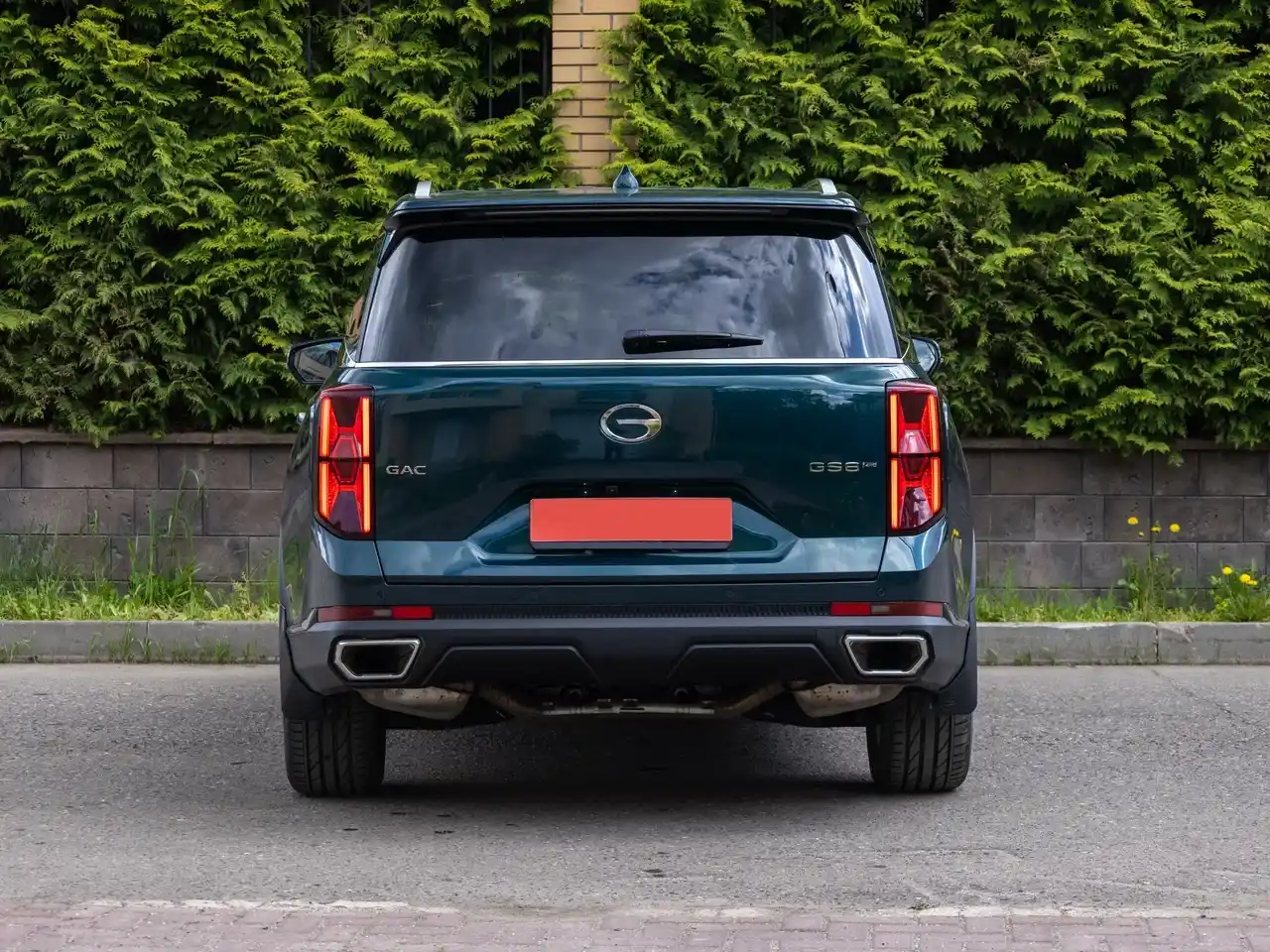 GAC GS8 Traveller