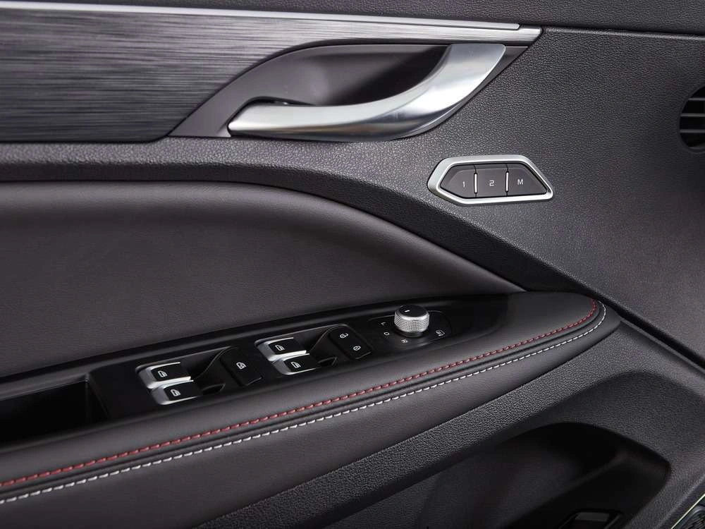 Geely Tugella