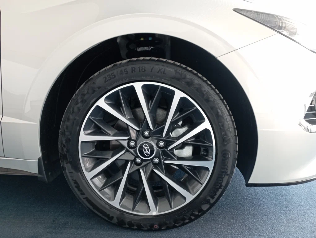Hyundai Sonata Седан