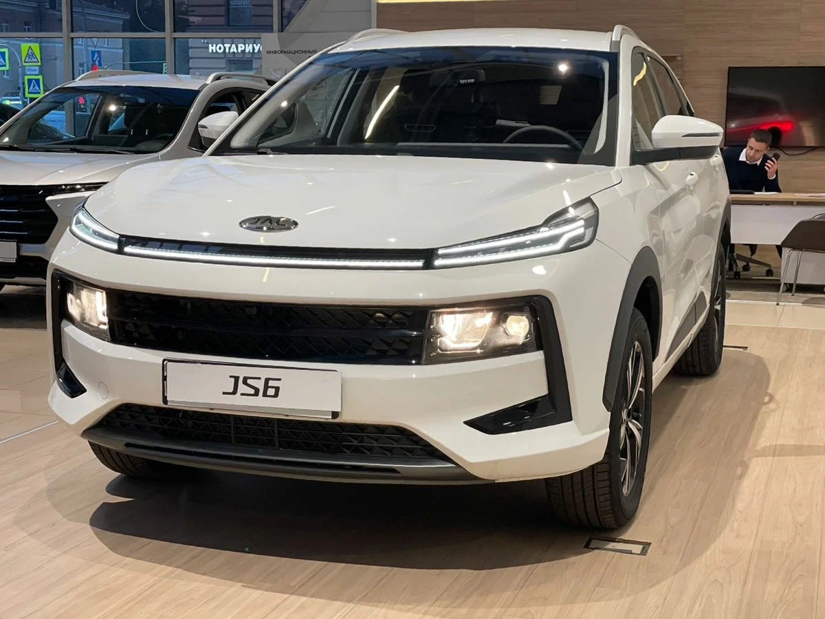 Jac JS6