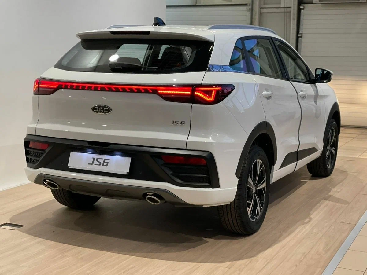 Jac JS6
