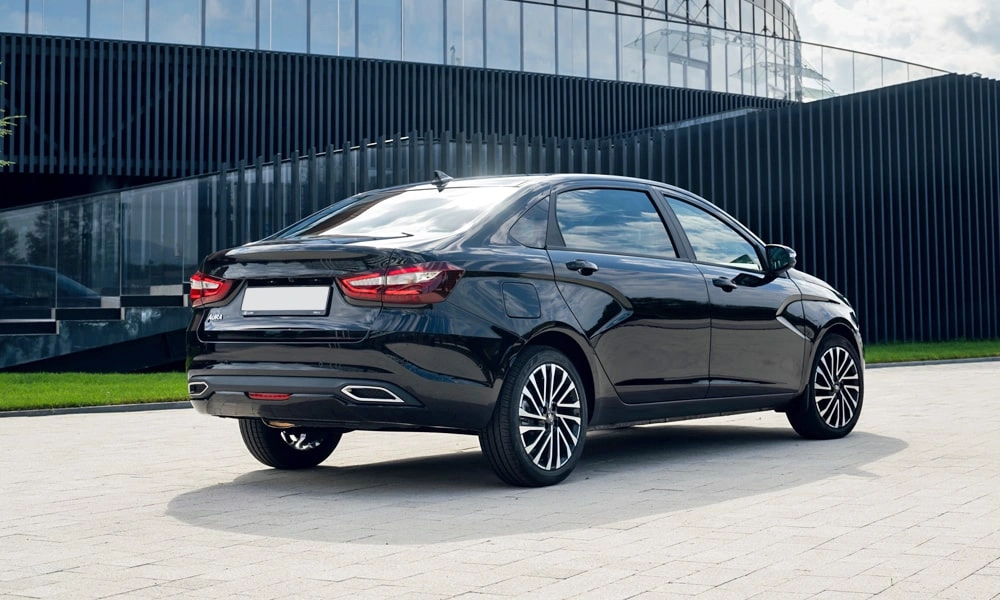 Lada Aura