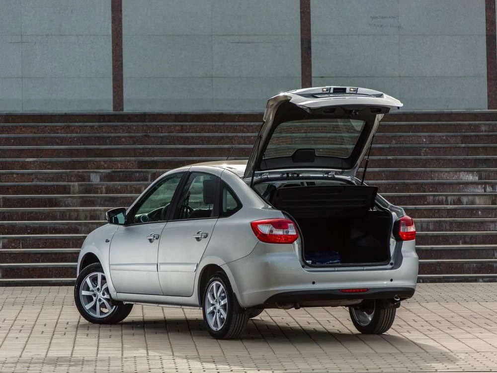 Lada Granta Лифтбек