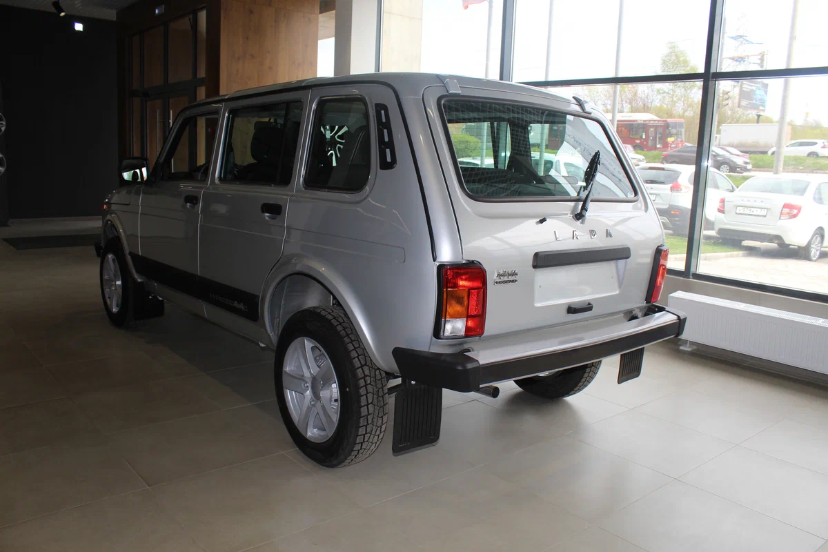 Lada Niva Legend 5д
