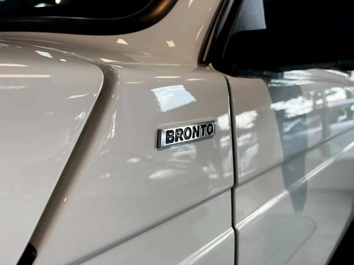 Lada Niva Legend Bronto