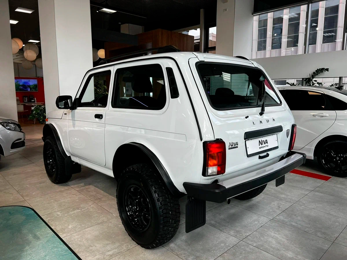 Lada Niva Legend Bronto