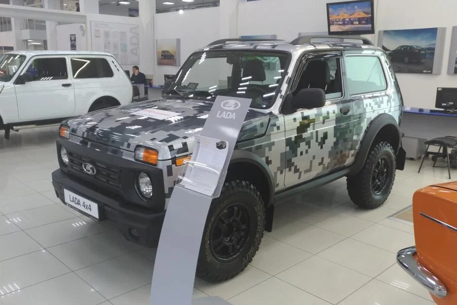 Lada Niva Legend Bronto