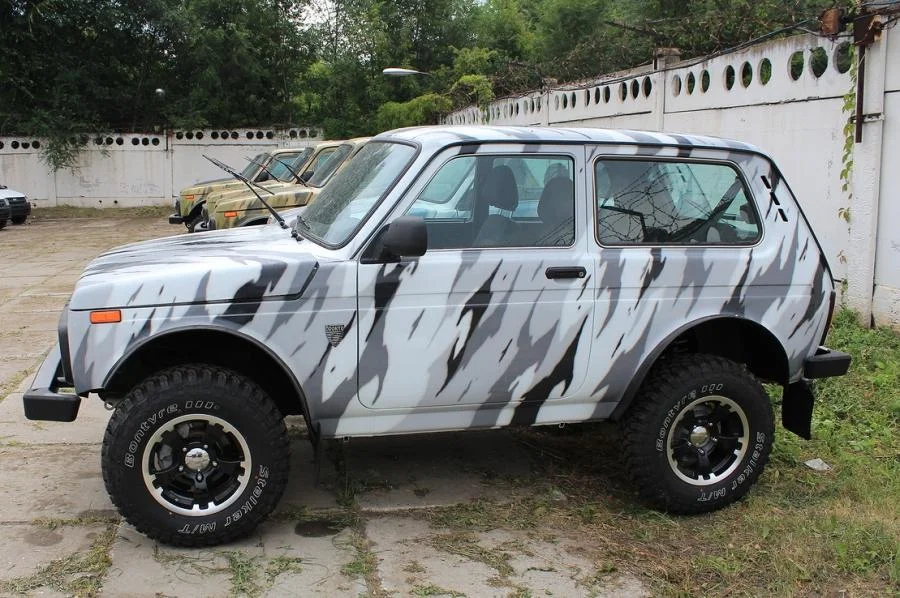 Lada Niva Legend Bronto