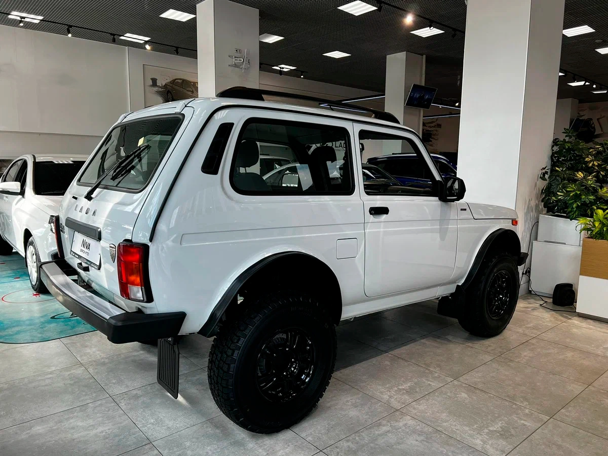 Lada Niva Legend Bronto