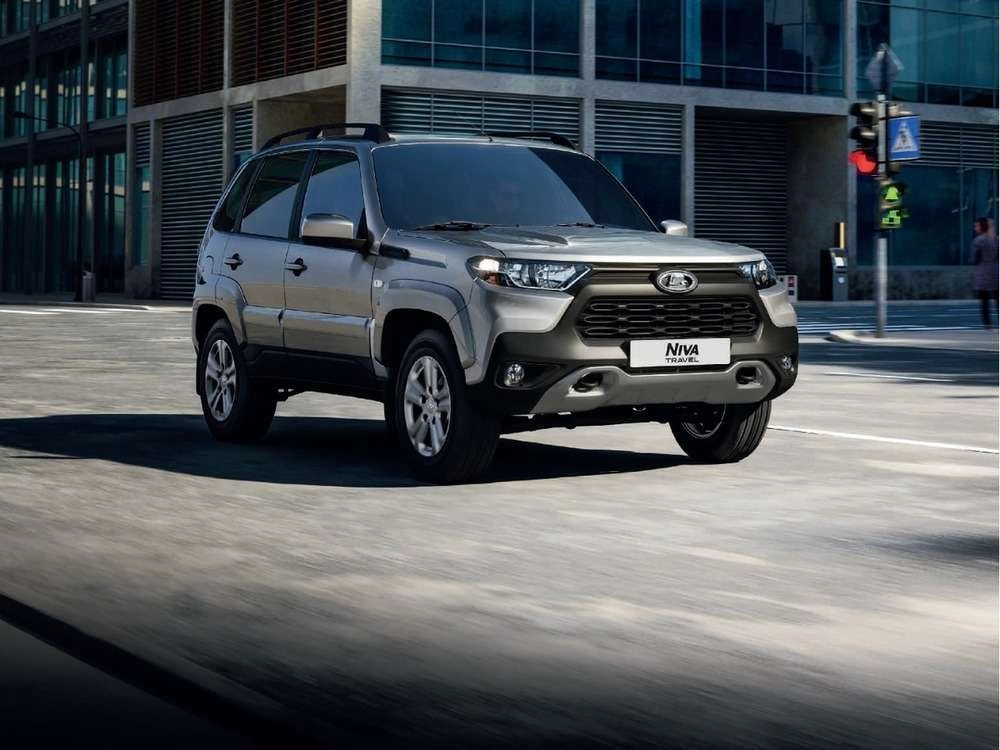 Lada Niva Travel