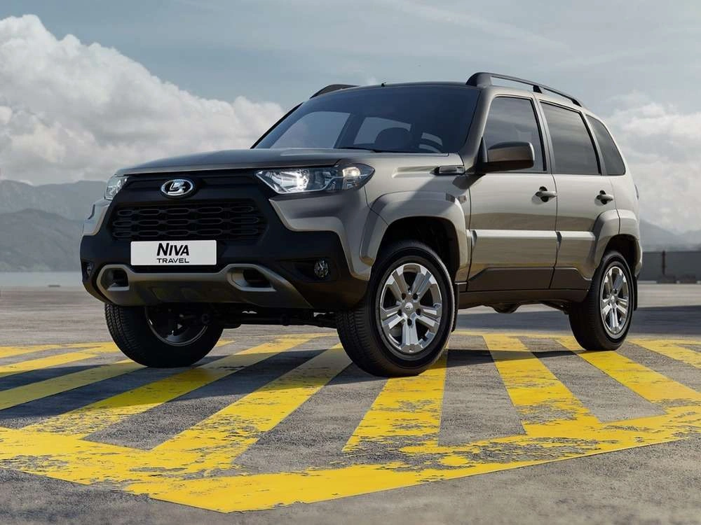 Lada Niva Travel