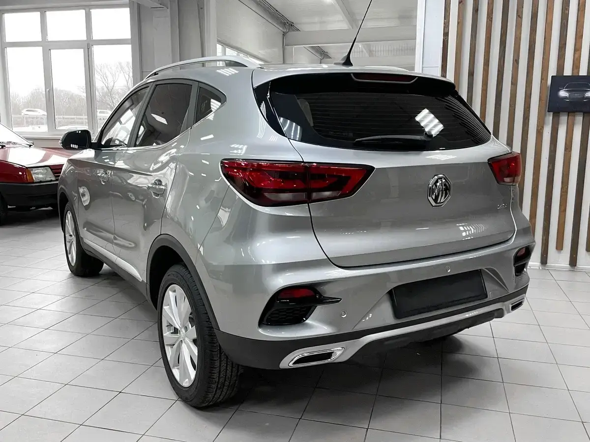 MG ZS