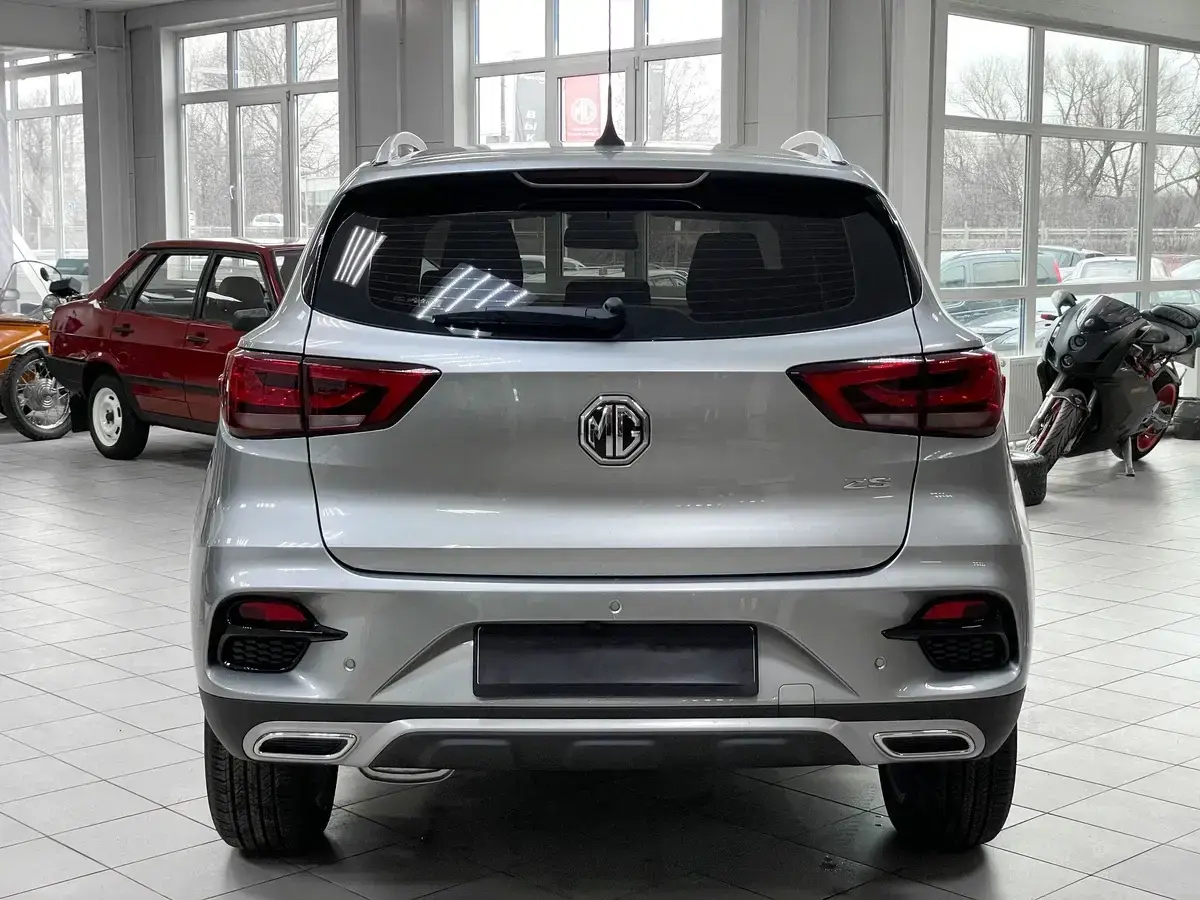 MG ZS