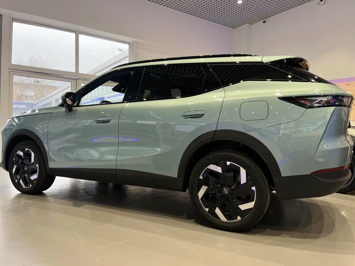 Omoda C7