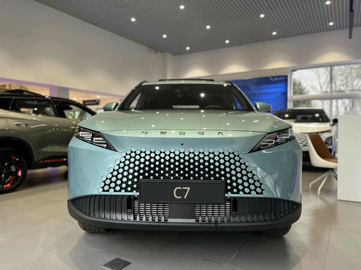 Omoda C7