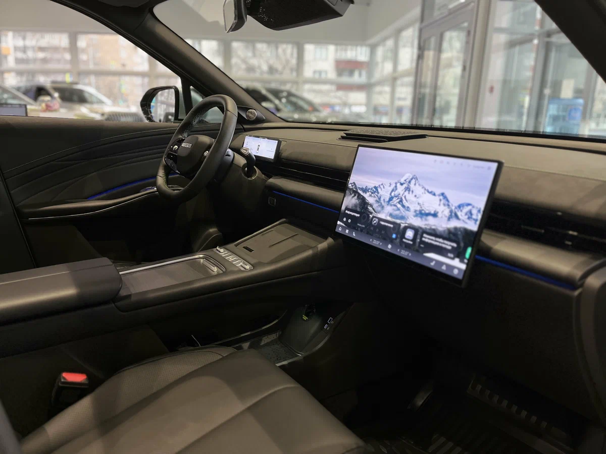 Omoda C7