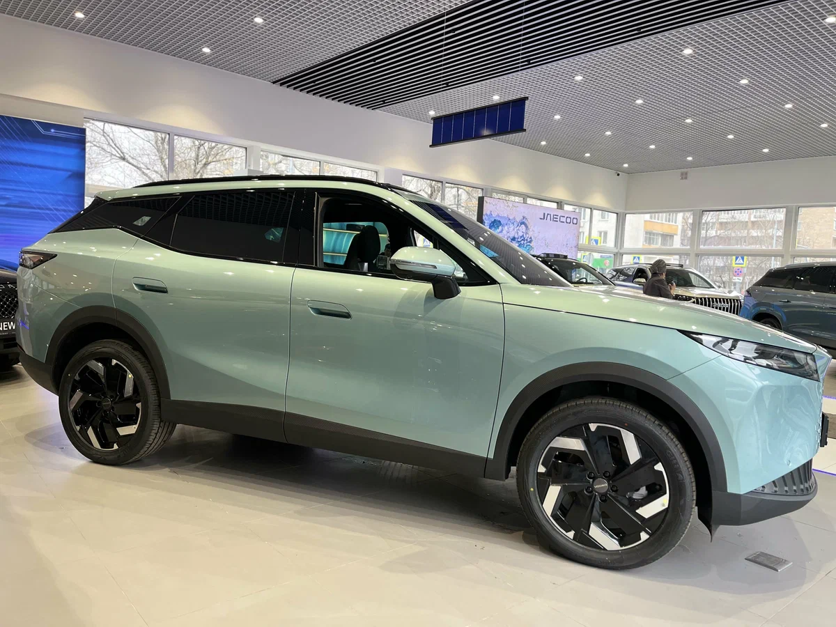 Omoda C7