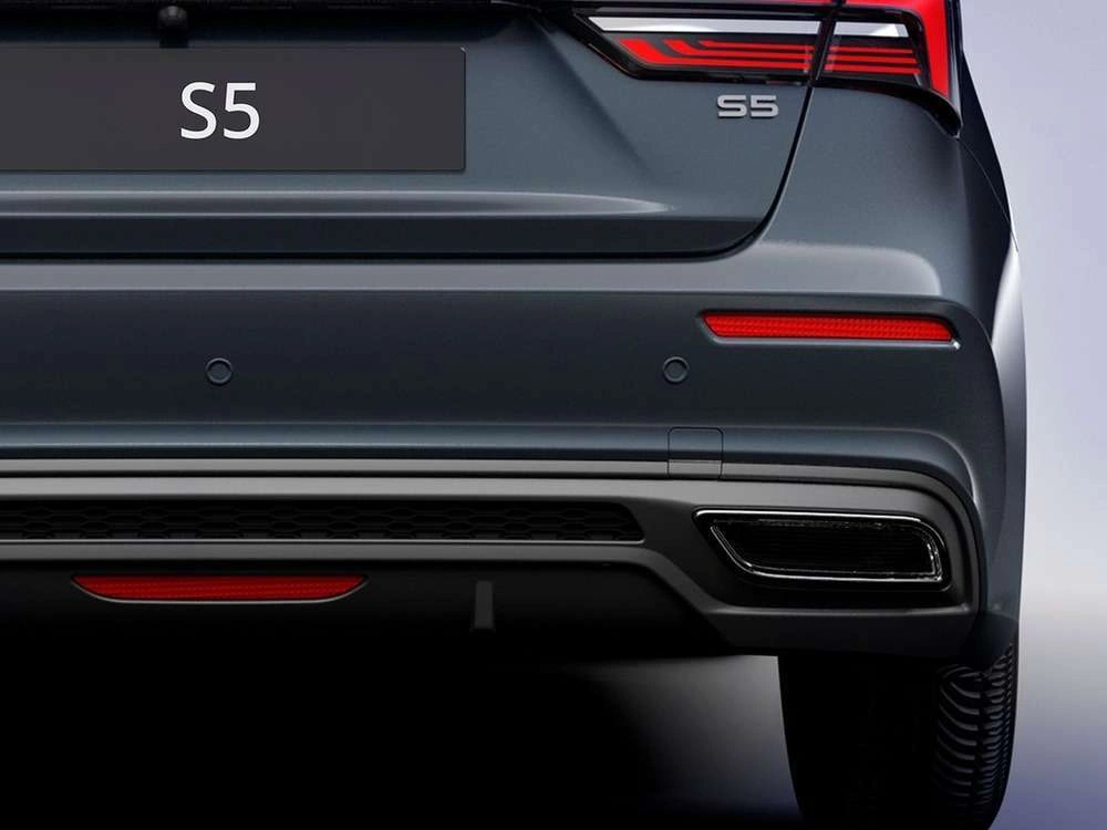 Omoda S5
