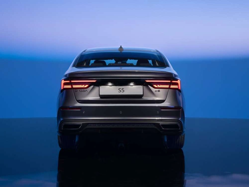 Omoda S5