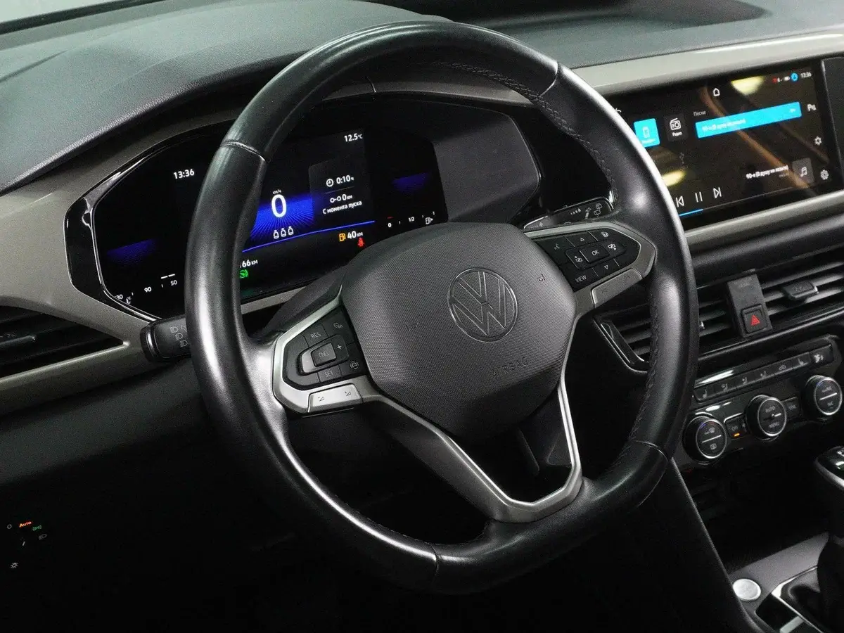 Volkswagen Taos